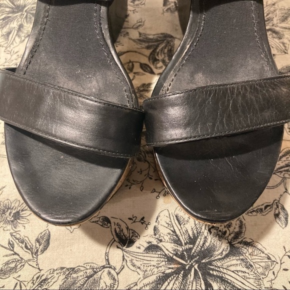 DONNA KARAN Sz 37.5 Chunky Heel Platform Strappy Leather & Elastic Sandals - Picture 3 of 13